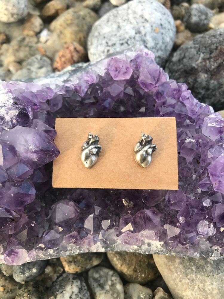 Anatomical Heart Studs